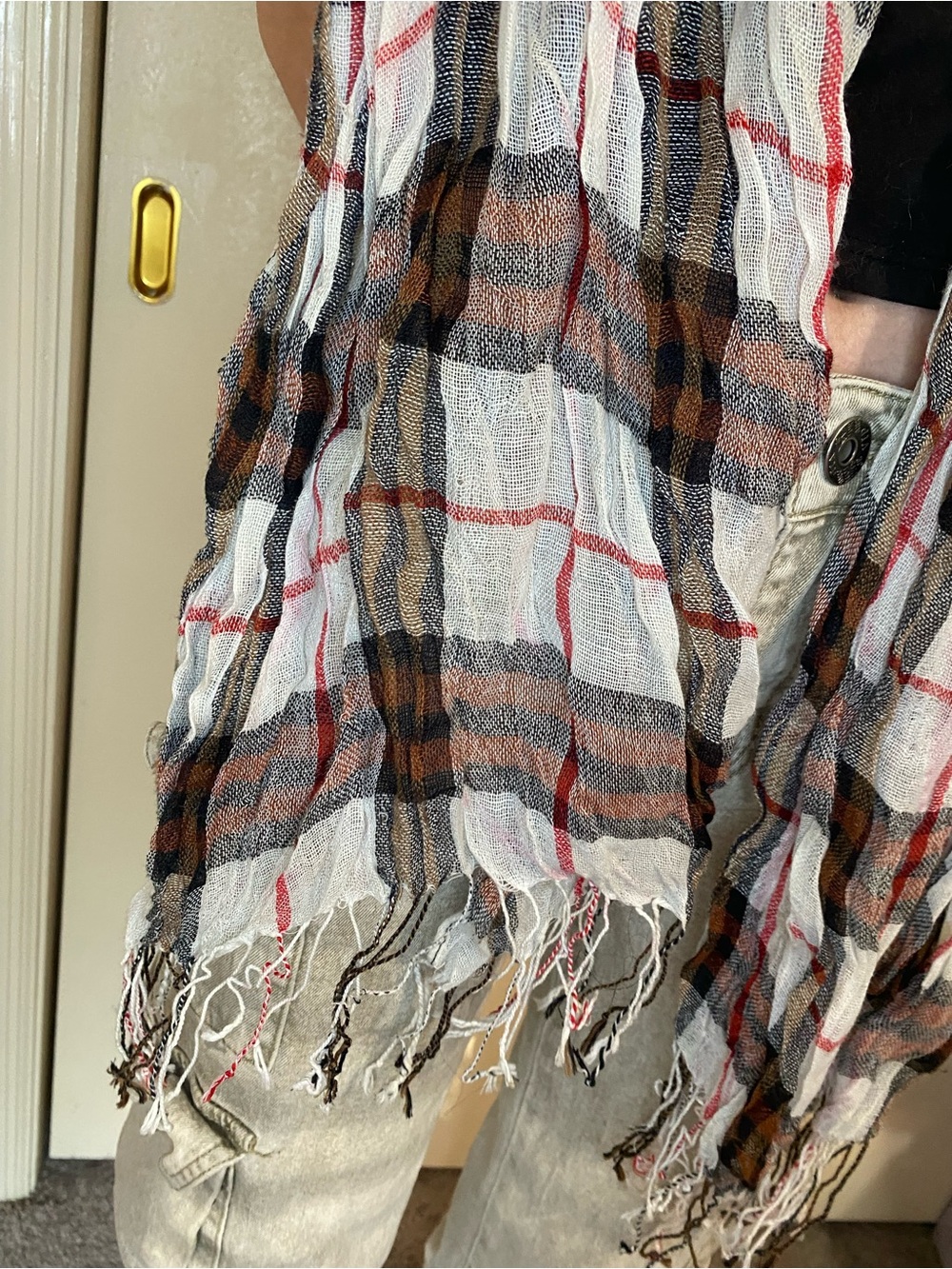 Lightweight Plaid Scarf in White, Black & Brown - Unbranded - Picture 2 of 3